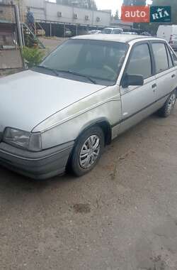 Седан Opel Kadett 1988 в Миколаєві