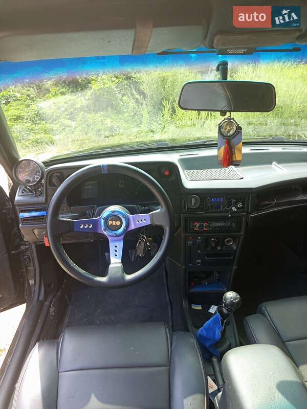 Хэтчбек Opel Kadett 1988 в Вышгороде