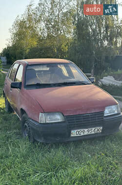 Хэтчбек Opel Kadett 1985 в Селещине