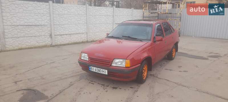 Седан Opel Kadett 1988 в Олександрії