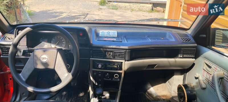 Універсал Opel Kadett 1988 в Звягелі