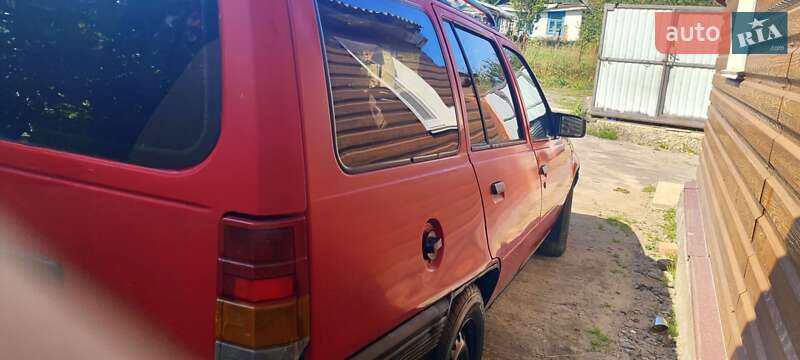 Універсал Opel Kadett 1988 в Звягелі