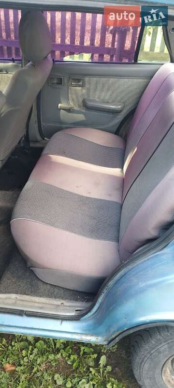 Седан Opel Kadett 1988 в Долині