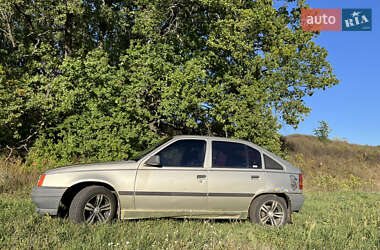 Хетчбек Opel Kadett 1988 в Первомайську