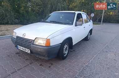 Седан Opel Kadett 1987 в Изюме