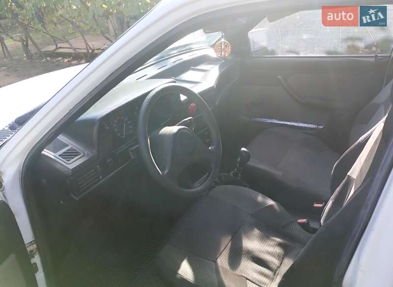 Универсал Opel Kadett 1990 в Вознесенске