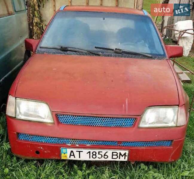 Хэтчбек Opel Kadett 1988 в 