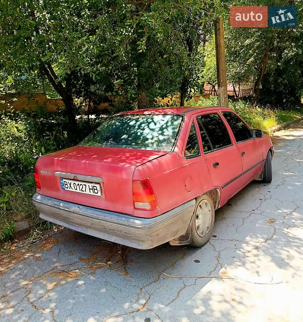 Седан Opel Kadett 1987 в Кам'янець-Подільському