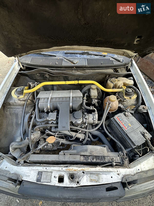 Хэтчбек Opel Kadett 1987 в Киеве фото 5 Хэтчбек Opel Kadett 1987 в Киеве