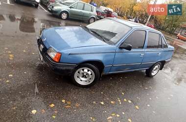 Седан Opel Kadett 1986 в Сумах Седан Opel Kadett 1986 в Сумах