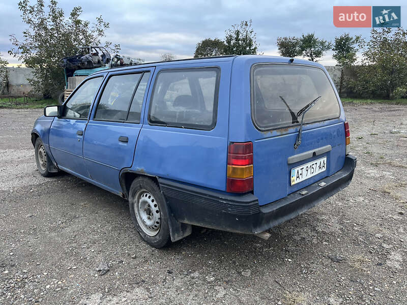 Універсал Opel Kadett 1988 в Городенці