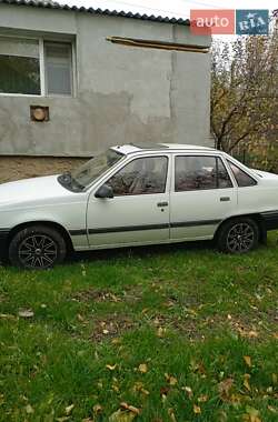 Седан Opel Kadett 1989 в Кропивницком