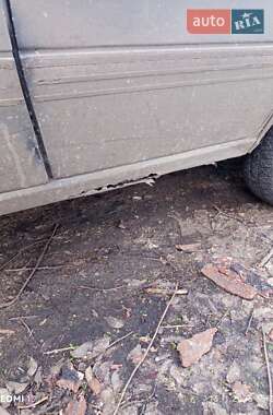 Седан Opel Kadett 1990 в Синельниковому