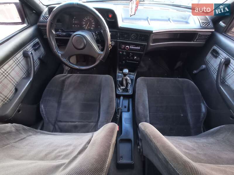 Универсал Opel Kadett 1990 в Одессе