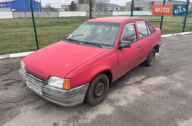 Седан Opel Kadett 1989 в Харькове
