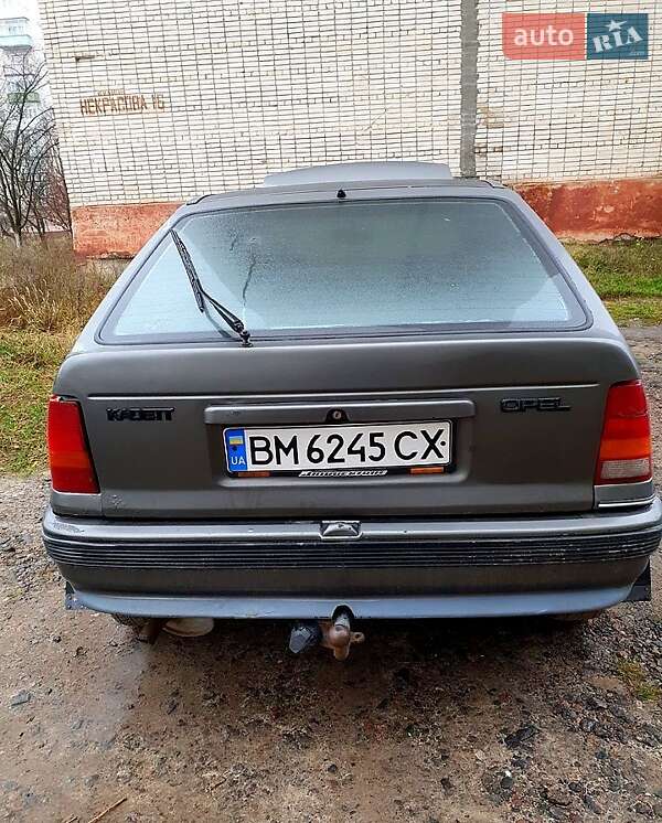 Хэтчбек Opel Kadett 1986 в Шостке
