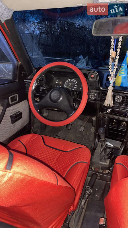 Седан Opel Kadett 1989 в Харькове фото 6 Седан Opel Kadett 1989 в Харькове