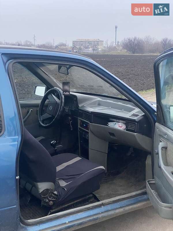 Универсал Opel Kadett 1987 в Запорожье