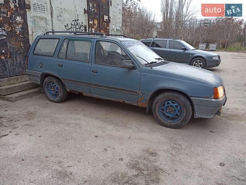 Универсал Opel Kadett 1987 в Запорожье фото 3 Универсал Opel Kadett 1987 в Запорожье
