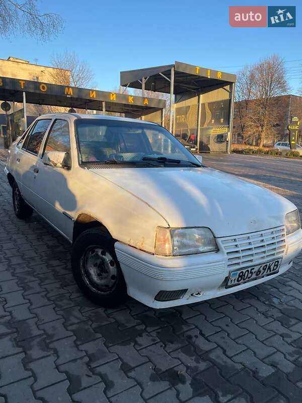 Седан Opel Kadett 1990 в Жмеринці