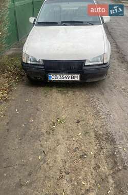 Седан Opel Kadett 1987 в Дніпрі