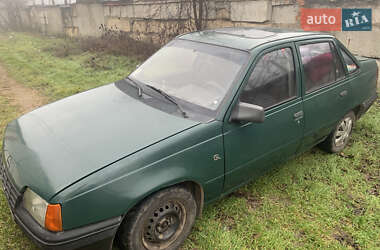 Седан Opel Kadett 1987 в Белгороде-Днестровском