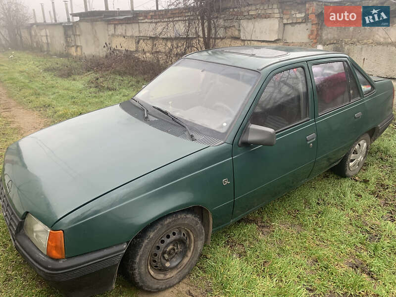 Седан Opel Kadett 1987 в Белгороде-Днестровском