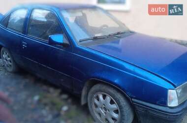 Хэтчбек Opel Kadett 1986 в Ужгороде