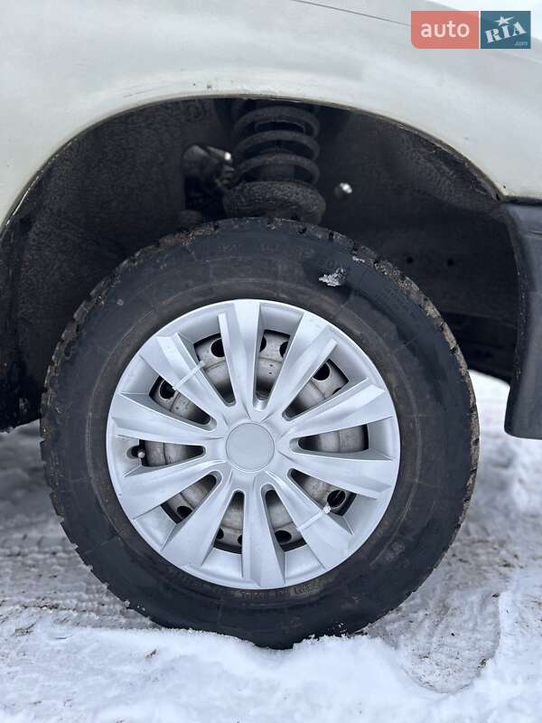 Седан Opel Kadett 1988 в Путивлі фото 10 Седан Opel Kadett 1988 в Путивлі