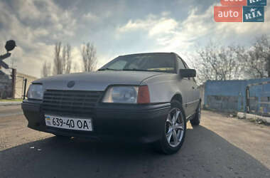 Хетчбек Opel Kadett 1988 в Миколаєві