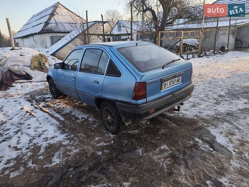 Хэтчбек Opel Kadett 1990 в Полтаве