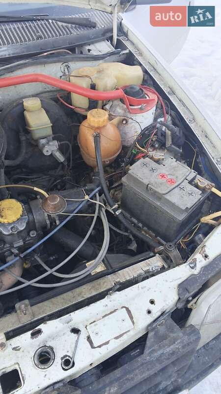 Седан Opel Kadett 1986 в Бобровице фото 8 Седан Opel Kadett 1986 в Бобровице