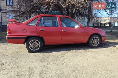 Седан Opel Kadett 1987 в Кривом Роге