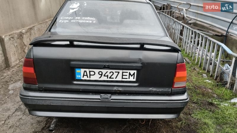 Седан Opel Kadett 1987 в Запорожье