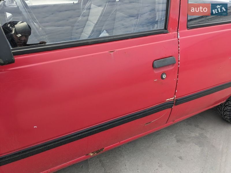 Седан Opel Kadett 1988 в Кременчуці