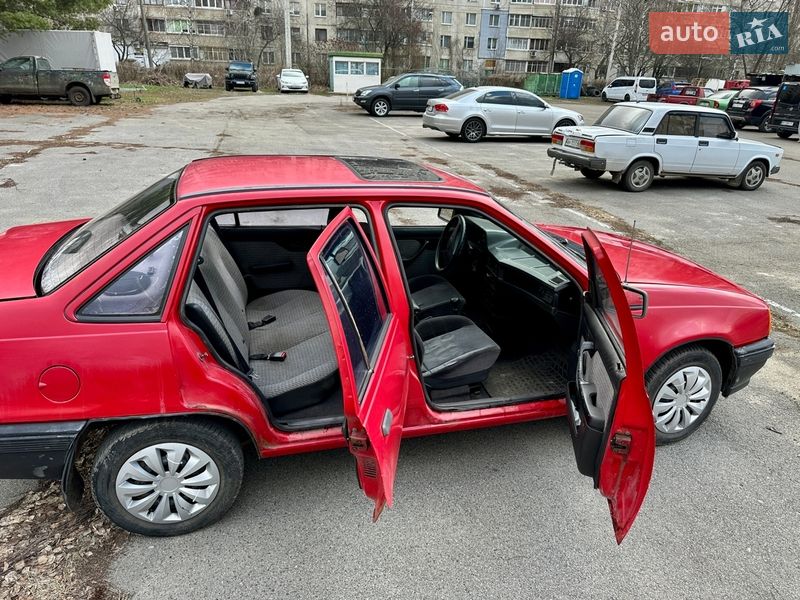 Седан Opel Kadett 1989 в Харькове