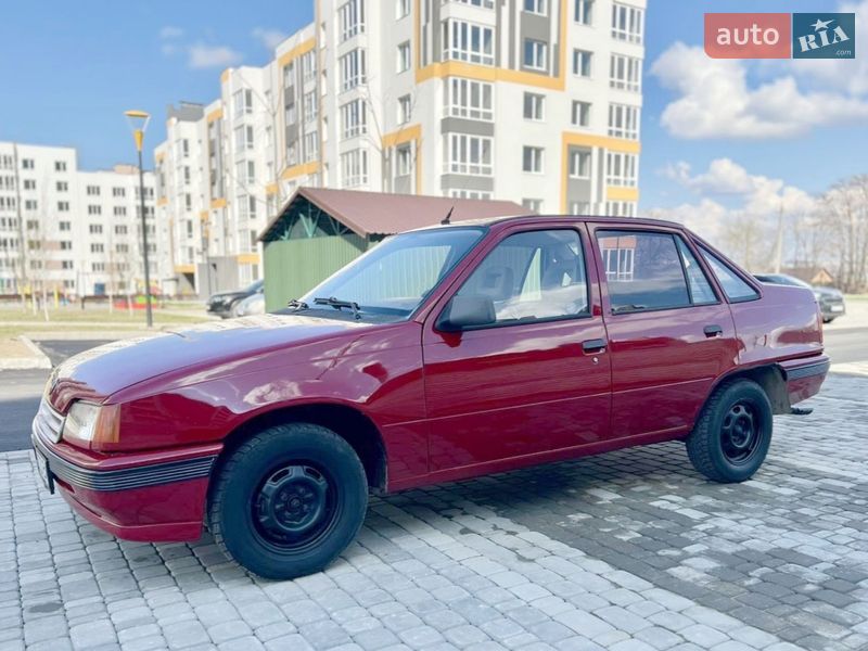 Седан Opel Kadett 1992 в Виннице фото 3 Седан Opel Kadett 1992 в Виннице