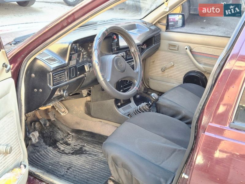 Седан Opel Kadett 1990 в Днепре фото 8 Седан Opel Kadett 1990 в Днепре