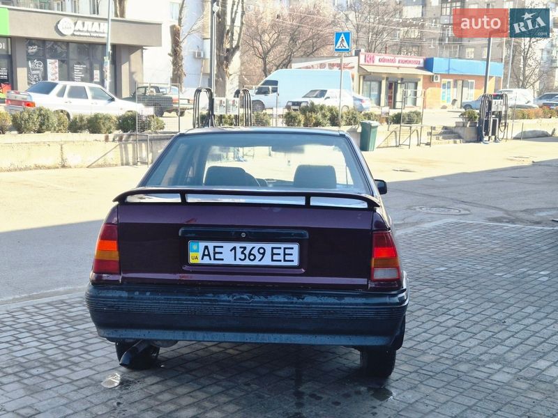 Седан Opel Kadett 1990 в Днепре фото 3 Седан Opel Kadett 1990 в Днепре