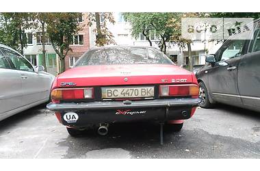 Купе Opel Manta 1979 в Львове