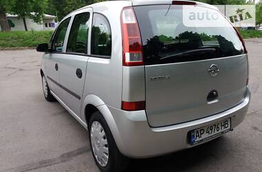 Минивэн Opel Meriva 2004 в Киеве