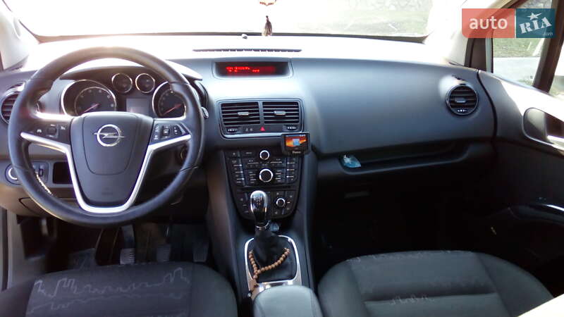 Хетчбек Opel Meriva 2013 в Сумах