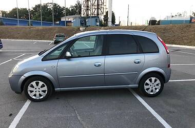 Хетчбек Opel Meriva 2004 в 