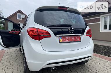 Минивэн Opel Meriva 2012 в 