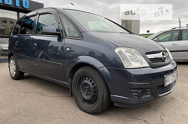 Хэтчбек Opel Meriva 2008 в Киеве