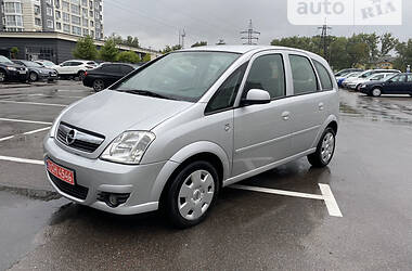 Хэтчбек Opel Meriva 2005 в Буче