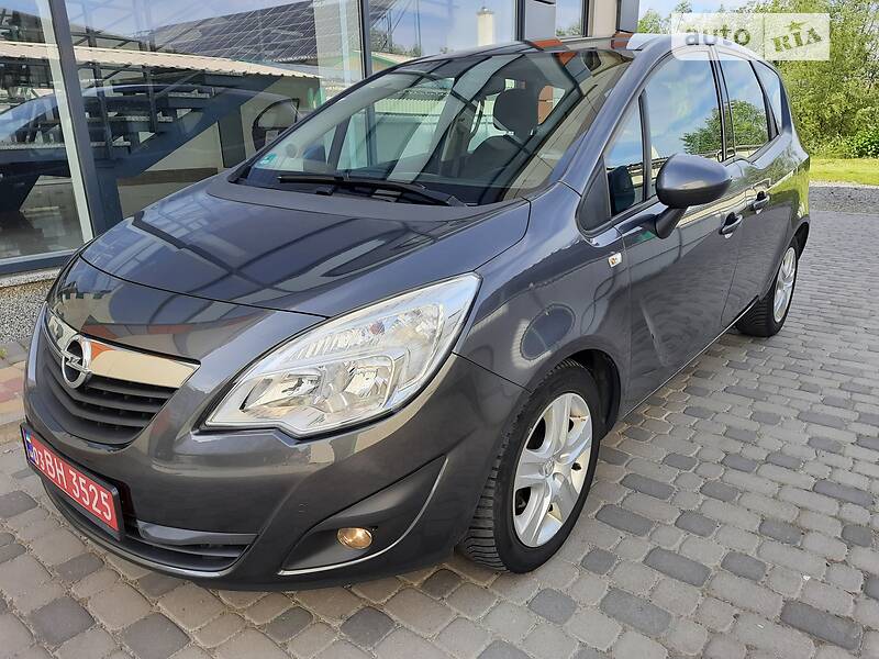 Минивэн Opel Meriva 2012 в Хмельницком