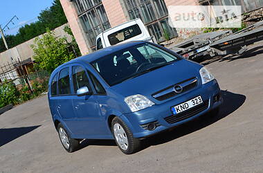 Хэтчбек Opel Meriva 2006 в Луцке