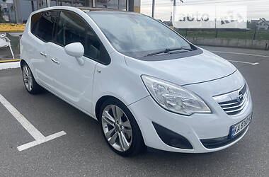 Минивэн Opel Meriva 2010 в 