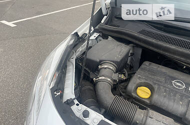 Минивэн Opel Meriva 2010 в 